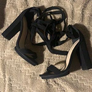 Wild Diva lounge black suede heels